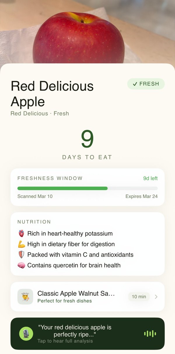 PluckFresh scan result showing a Red Delicious apple with 9 days to eat
